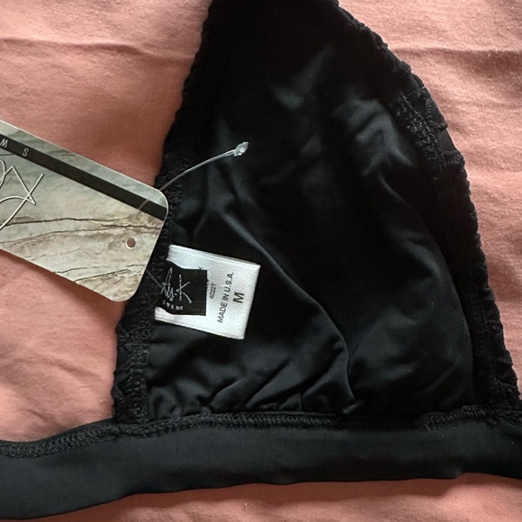 Black bikini top - Picture 2 of 4